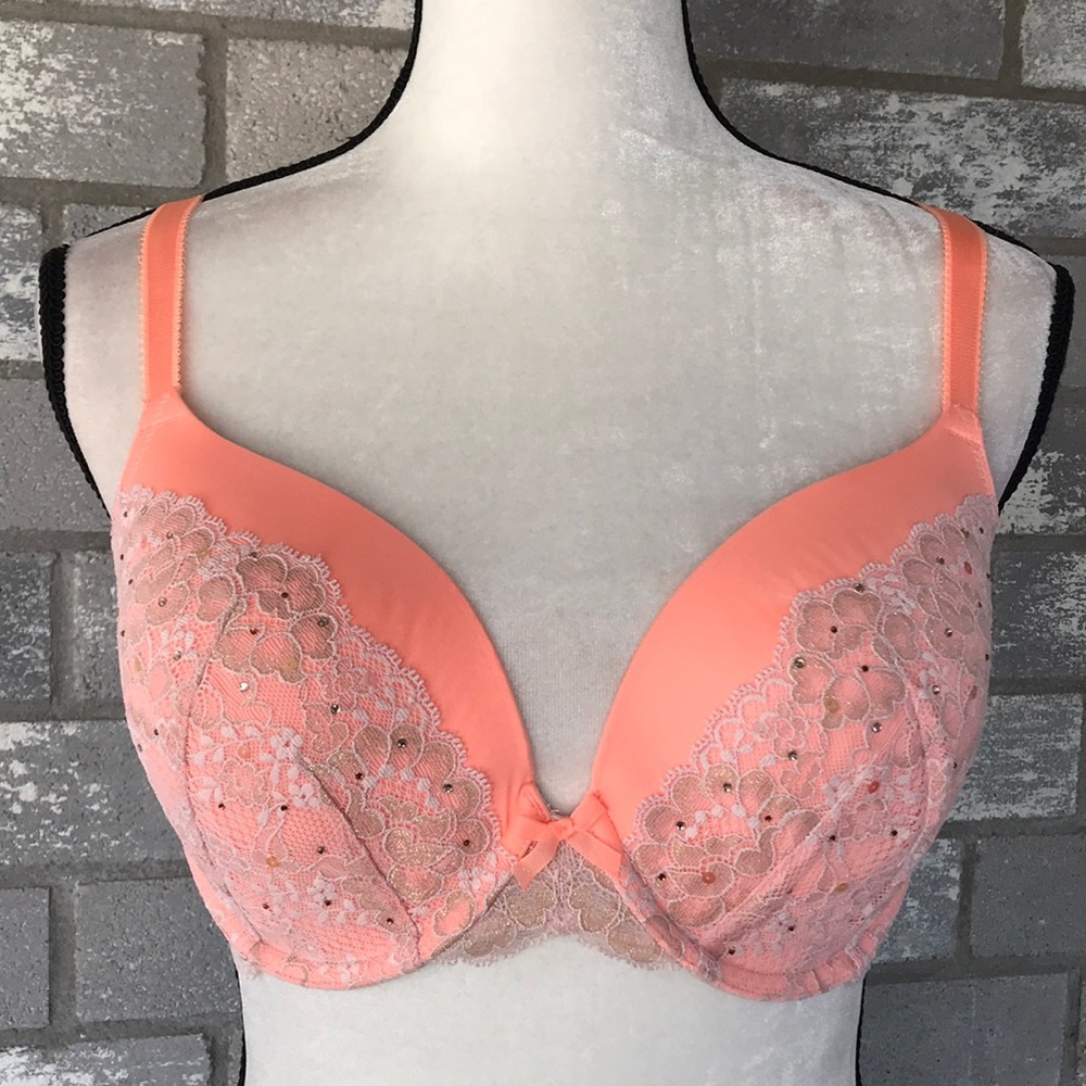 Dream Angels by VS lace bra size 34DD